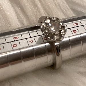 Sterling silver flower ring
